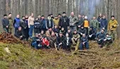 Воскресник на стоянке партизан
