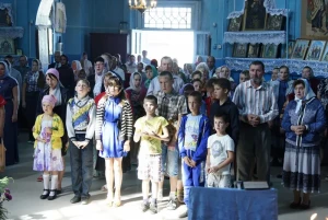 Молебен для школьников, студентов и учителей