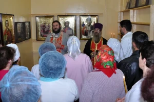 Освящение молитвенной комнаты в Климовской ЦРБ