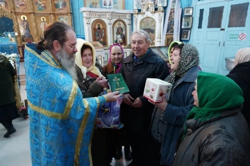 Праздник в честь Казанской иконы Божией Матери и День народного единства Праздник в честь Казанской иконы Божией Матери и День народного единства
