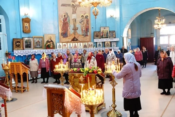 Празднование в честь Всемирного Воздвижения Креста Господня Празднование в честь Всемирного Воздвижения Креста Господня
