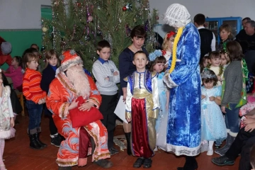 Рождественский концерт в Лобановской школе Рождественский концерт в Лобановской школе
