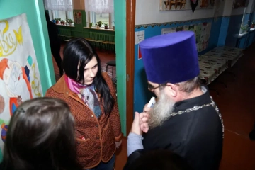Рождественский концерт в Лобановской школе Рождественский концерт в Лобановской школе