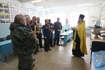 Освящение здания автошколы в поселке Климово Освящение здания автошколы в поселке Климово