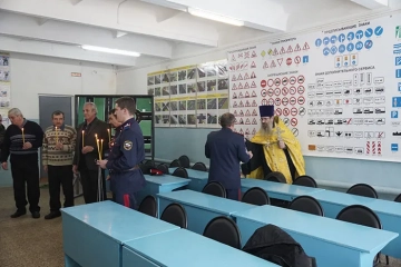 Освящение здания автошколы в поселке Климово Освящение здания автошколы в поселке Климово