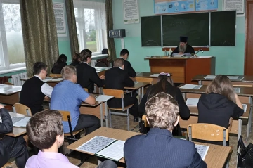Урок церковно-славянского языка в школе
