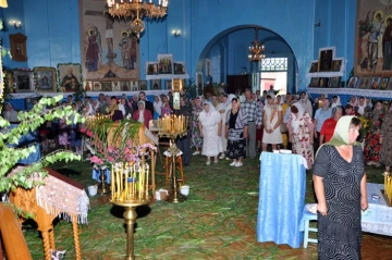 Праздник Пятидесятницы в храме Праздник Пятидесятницы в храме
