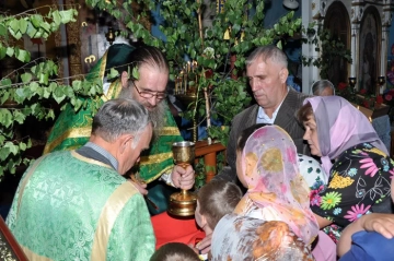 Праздник Пятидесятницы в храме Праздник Пятидесятницы в храме