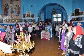Местночтимое празднование в честь Иконы Божией Матери « Челнская» Местночтимое празднование в честь Иконы Божией Матери « Челнская»