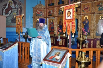 В день празднования Сретения Господня учащиеся 5-6 классов Сачковичской СОШ в сопровождении учителей школы посетили храм в честь Покрова Пресвятой Богородицы