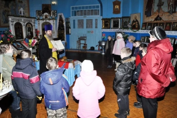 Учащиеся Сачковичской СОШ посетили храм Покрова Пресвятой Богородицы Учащиеся Сачковичской СОШ посетили храм Покрова Пресвятой Богородицы