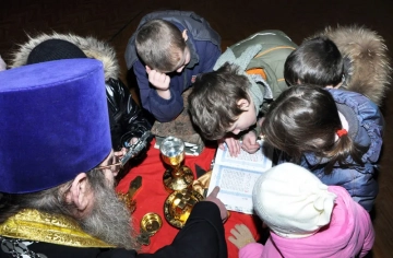 Учащиеся Сачковичской СОШ посетили храм Покрова Пресвятой Богородицы Учащиеся Сачковичской СОШ посетили храм Покрова Пресвятой Богородицы