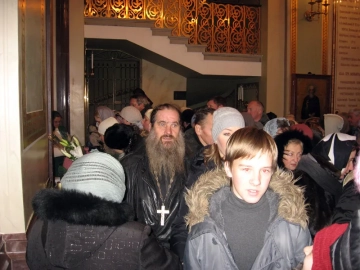 Паломничество в Храм Христа Спасителя к Поясу Пресвятой Богородицы Паломничество в Храм Христа Спасителя к Поясу Пресвятой Богородицы