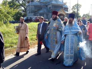 Богослужение в селе Старый Ропск