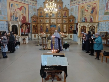 Совершение таинства Елеосвящения в храме Совершение таинства Елеосвящения в храме