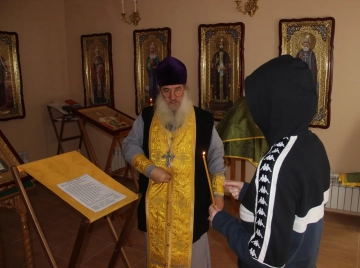Молебное пение и духовные беседы в следственном изоляторе Молебное пение и духовные беседы в следственном изоляторе