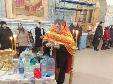 Принесение икон святых Великомучеников в храм села Сачковичи