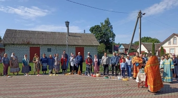 Освящение нового меда в приходе Освящение нового меда в приходе